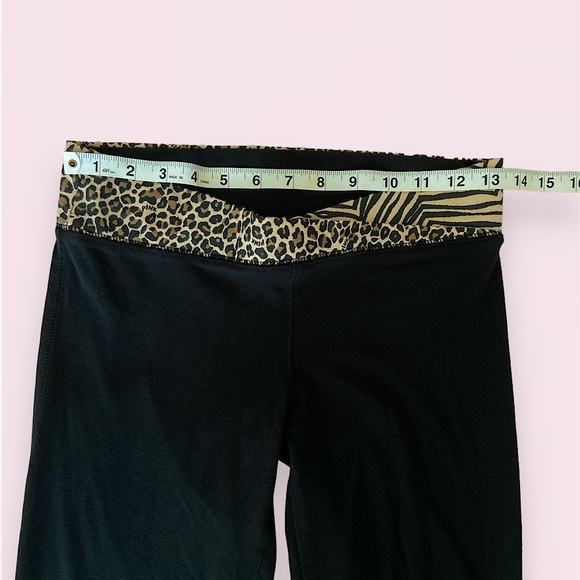 SOLD • PINK cheetah/zebra print flare leggings - Picture 5 of 8